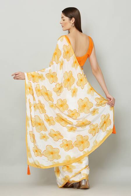 Kusmi Floral Bloom Saree With Unstitched Blouse Fabric 