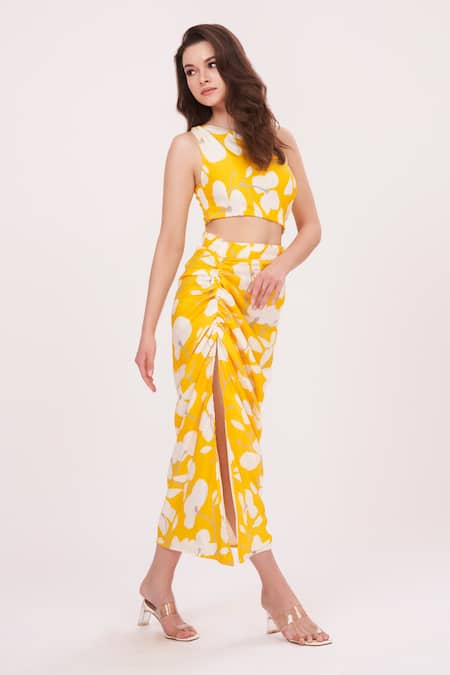 House Of Varada Yellow Muslin One Shoulder Abstract Print Top And Skirt Set Online at Aza Fashions House Of Varada_Yellow Muslin One Shoulder Abstract Print Top And Skirt Set _Online_at_Aza_Fashions