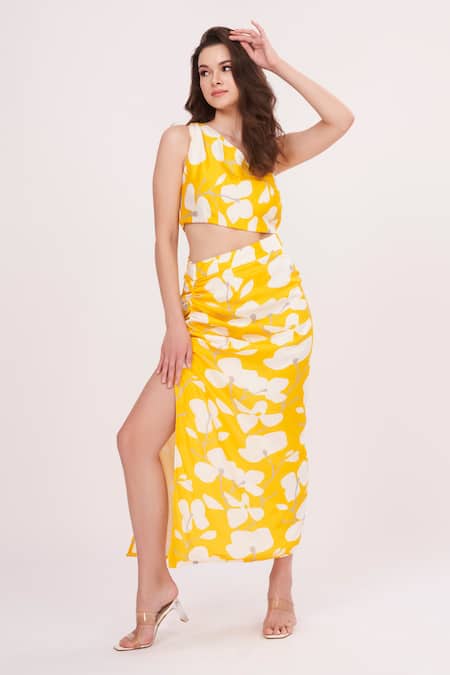 Buy House Of Varada Yellow Muslin One Shoulder Abstract Print Top And Skirt Set Online at Aza Fashions Buy_House Of Varada_Yellow Muslin One Shoulder Abstract Print Top And Skirt Set _Online_at_Aza_Fashions