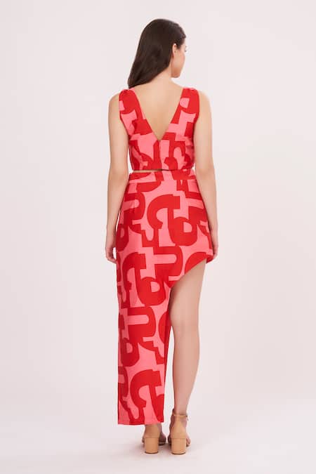 Shop House Of Varada Red Cotton Satin V-neck Abstract Printed Top And Side-slit Skirt Set at Aza Fashions Shop_House Of Varada_Red Cotton Satin V-neck Abstract Printed Top And Side-slit Skirt Set _at_Aza_Fashions