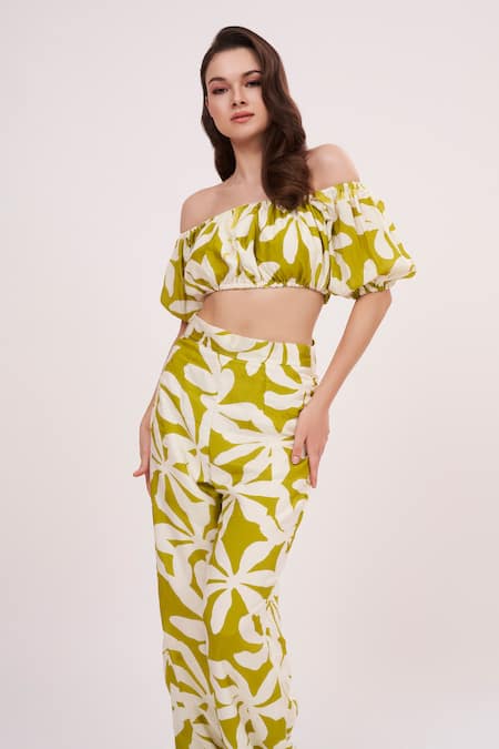 Buy House Of Varada Green Muslin One Shoulder Geometric Print Top And Palazzo Set Online at Aza Fashions Buy_House Of Varada_Green Muslin One Shoulder Geometric Print Top And Palazzo Set _Online_at_Aza_Fashions