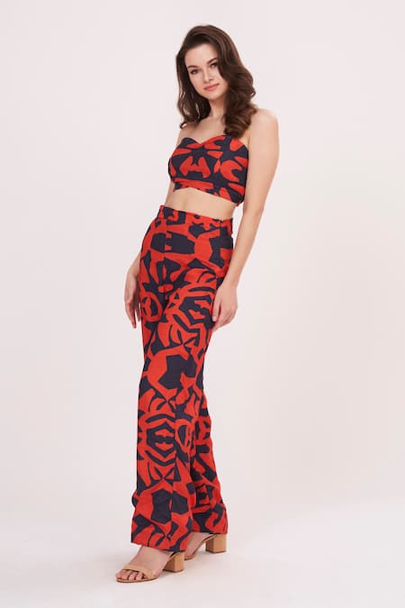 Buy House Of Varada Red Muslin Bandeau Neck Abstract Printed Tube Top And Pant Set Online at Aza Fashions Buy_House Of Varada_Red Muslin Bandeau Neck Abstract Printed Tube Top And Pant Set _Online_at_Aza_Fashions