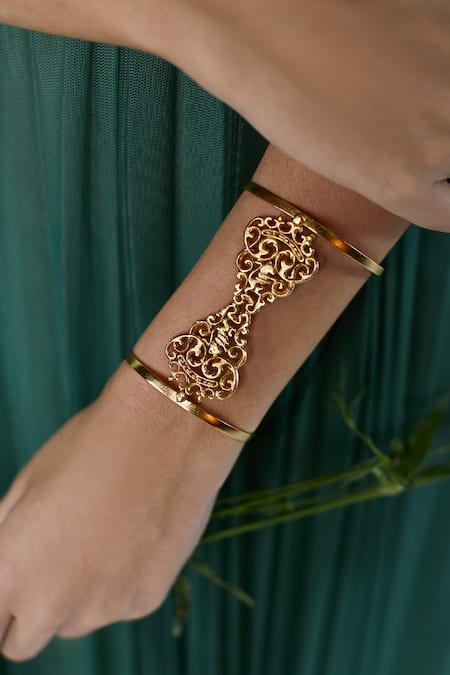 Zohra Floral Bracelet 