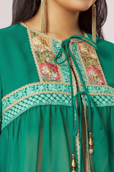 Bhairavi Jaikishan_Green Georgette Lace Round Lined Top_at_Aza_Fashions