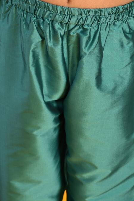 Saka Designs_Green , Satin Embroidery Polka Dot Woven Kurta Set_at_Aza_Fashions