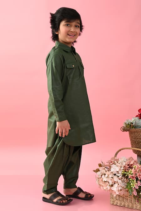 Buy_Saka Designs_Green Cotton Solid Pathani Kurta Set_Online_at_Aza_Fashions