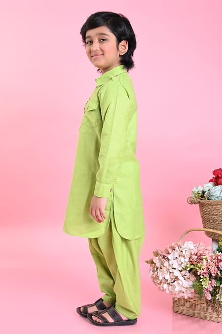 Saka Designs_Green Cotton Plain Pathani Kurta Set_Online_at_Aza_Fashions