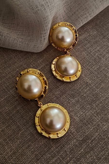 Flipkart.com - Buy LeSatisfashion Gold Plated Korean Vintage Earrings Long  Drop Pearl Earrings for Women & girls Alloy Drops & Danglers Online at Best  Prices in India