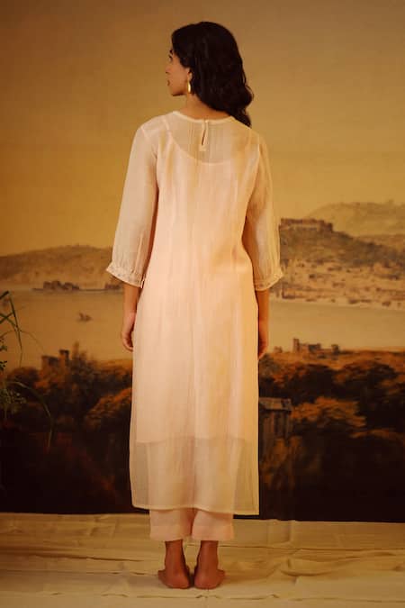 Tatwa Lovebird Embroidered Kurta & Pant Set 