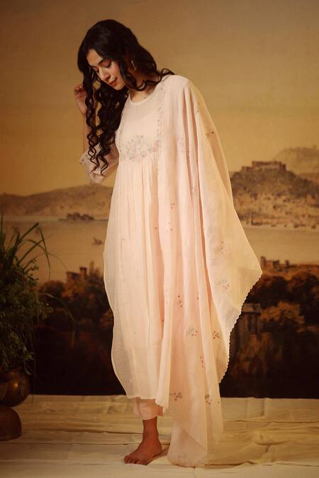 Buy_Tatwa_Ivory Handloom Cotton, Viscose, Silk Embroidery Round Lovebird Kurta And Pant Set _Online_at_Aza_Fashions