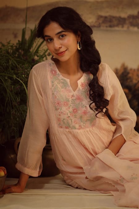 Tatwa_Ivory Handloom Cotton, Viscose, Silk Sequins, Vineyard Pintuck Kurta And Pant Set _Online_at_Aza_Fashions