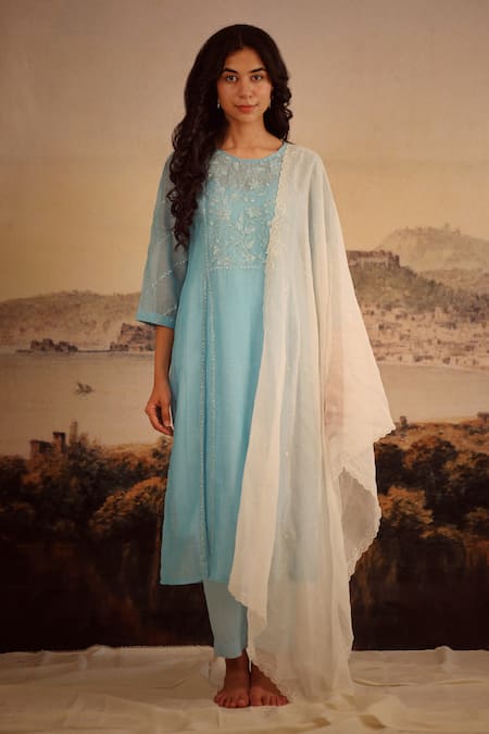 Tatwa Jodhpur Tonal Embroidered Kurta & Pant Set 