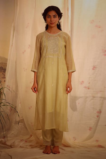 Tatwa_Green Handloom Cotton, Viscose, Silk Embroidery Round Flower Kurta And Pant Set _Online_at_Aza_Fashions