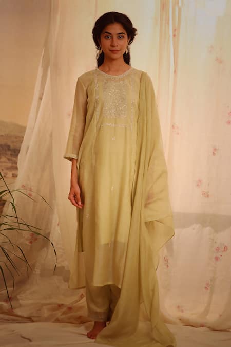 Buy_Tatwa_Green Handloom Cotton, Viscose, Silk Embroidery Round Flower Kurta And Pant Set _Online_at_Aza_Fashions