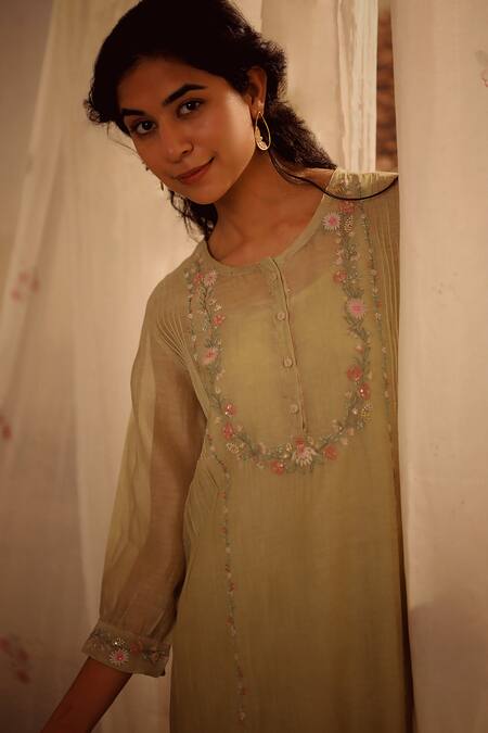 Tatwa_Green Handloom Cotton, Viscose, Silk Camelia Flower Yoke Kurta And Pant Set _Online_at_Aza_Fashions