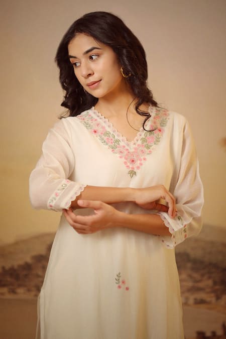Buy_Tatwa_White Handloom Cotton, Viscose Rangoon Bail Neckline Kurta And Pant Set _Online_at_Aza_Fashions