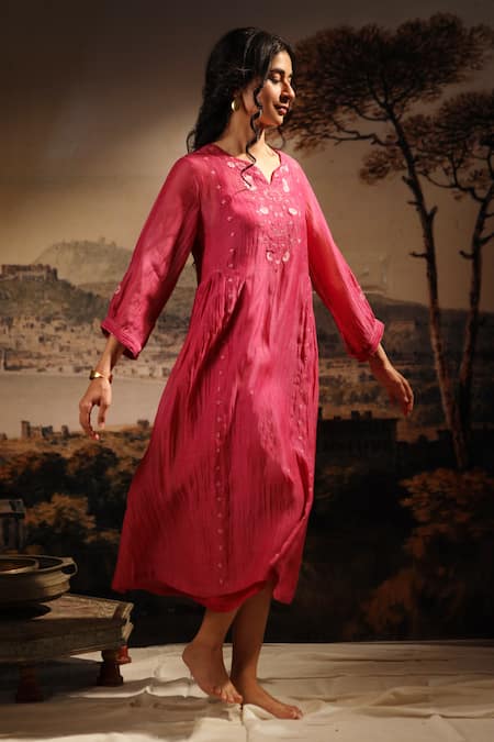 Buy_Tatwa_Pink Chanderi Embroidery Split V-neck Handloom Dress _Online_at_Aza_Fashions