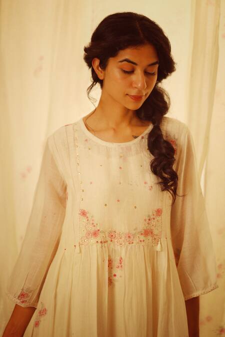 Tatwa_White Chanderi Sequins, Zari Round Neck Handloom Embroidered Dress _at_Aza_Fashions
