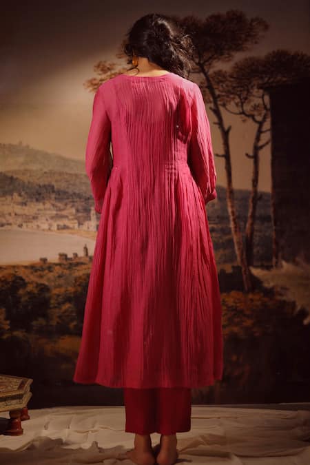 Shop_Tatwa_Pink Kurta Handloom Chanderi Embroidered Floral Notched Resham And Pant Set _at_Aza_Fashions