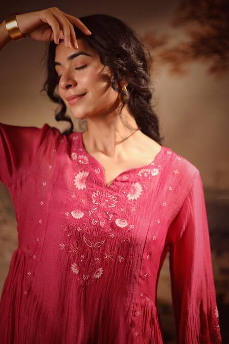 Shop_Tatwa_Pink Kurta Handloom Chanderi Embroidered Floral Notched Resham And Pant Set _Online_at_Aza_Fashions