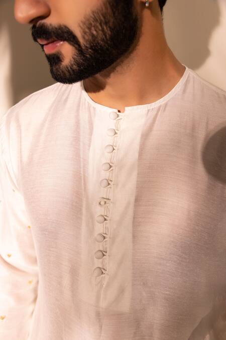 Buy Shreyansh Designs White Silk Embroidery Shirin Padma Kurta With Pant Online at Aza Fashions Buy_Shreyansh Designs_White Silk Embroidery Shirin Padma Kurta With Pant _Online_at_Aza_Fashions