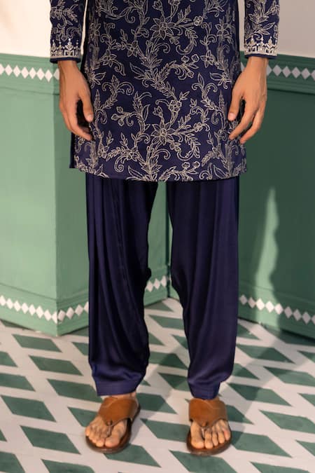 Buy Shreyansh Designs Blue Silk Cut Work Gul Floral Embroidered Kurta With Pant Online at Aza Fashions Buy_Shreyansh Designs_Blue Silk Cut Work Gul Floral Embroidered Kurta With Pant _Online_at_Aza_Fashions