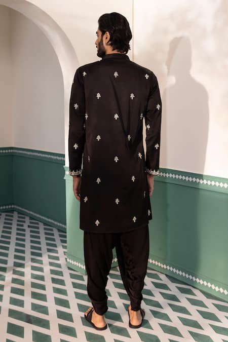 Shop Shreyansh Designs Black Silk Cut Work, Embroidery Shehanshah Geometric Kurta With Pant at Aza Fashions Shop_Shreyansh Designs_Black Silk Cut Work, Embroidery Shehanshah Geometric Kurta With Pant _at_Aza_Fashions