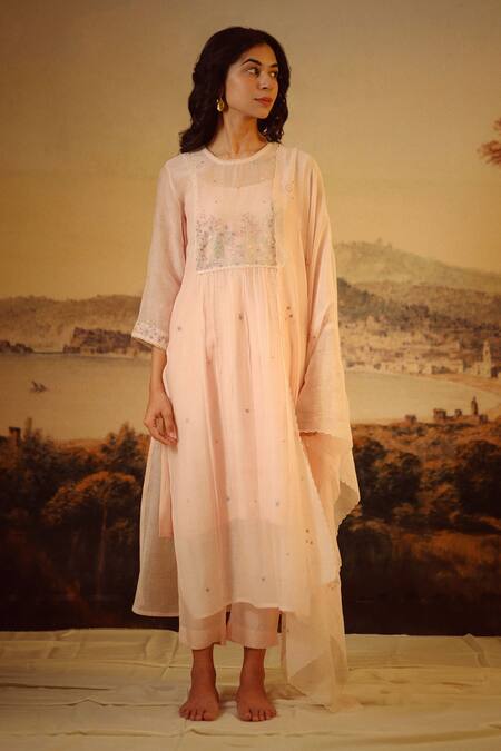 Tatwa_Ivory Viscose, Silk Sequins, Zari Round Neck Resham Embroidered Kurta And Pant Set _at_Aza_Fashions