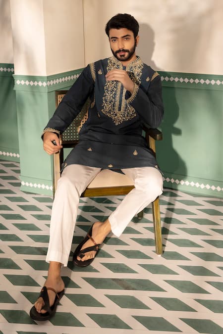Shreyansh Designs_Green Silk, Cotton Embroidery Mushq Hand Kurta With Pant _at_Aza_Fashions