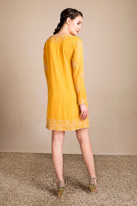 Shop Saaj By Ankita Yellow Metallic Georgette Embroidered Petals Round Neck Kurta at Aza Fashions Shop_Saaj By Ankita_Yellow Metallic Georgette Embroidered Petals Round Neck Kurta _at_Aza_Fashions