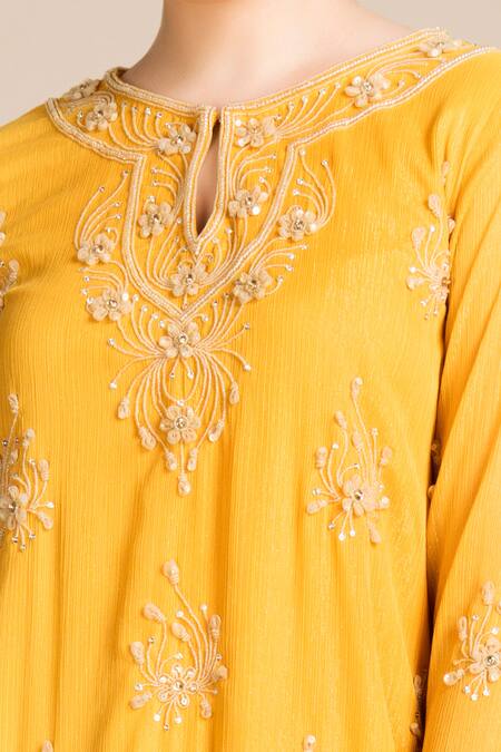 Saaj By Ankita Yellow Metallic Georgette Embroidered Petals Round Neck Kurta Online at Aza Fashions Saaj By Ankita_Yellow Metallic Georgette Embroidered Petals Round Neck Kurta _Online_at_Aza_Fashions