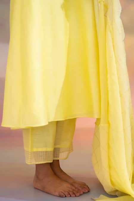 Shop_Kacha Tanka_Yellow Chanderi Embroidered Hand Notched Kurta Pant Set _Online_at_Aza_Fashions