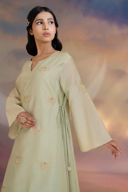 Buy Kacha Tanka Green Chanderi Embroidered Hand Notched Kurta Palazzo Set Online at Aza Fashions Buy_Kacha Tanka_Green Chanderi Embroidered Hand Notched Kurta Palazzo Set _Online_at_Aza_Fashions