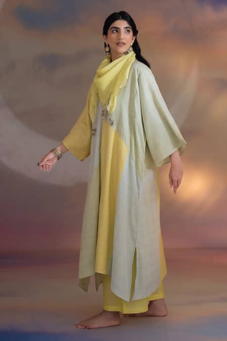Buy_Kacha Tanka_Green Chanderi Round Neck Kaftan Palazzo Set _Online_at_Aza_Fashions
