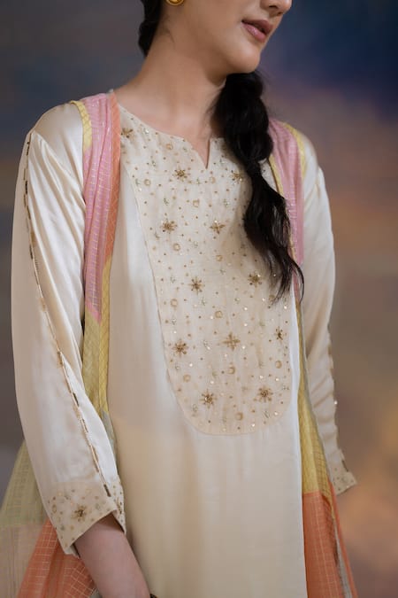 Shop_Kacha Tanka_Off White Chanderi Kurta Notched Patchwork Jacket Pant Set _Online_at_Aza_Fashions