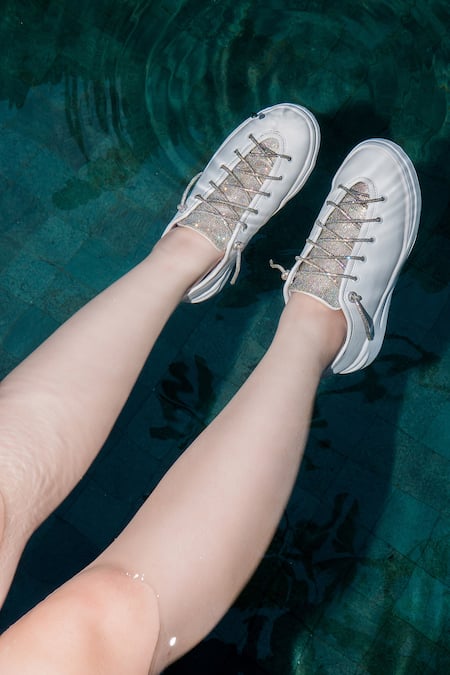 Zori World_White Athena Embellished Sneakers _at_Aza_Fashions