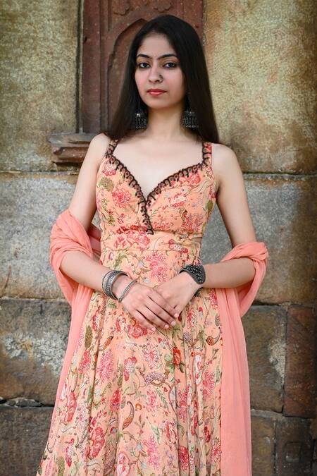 Shop Mirkashi Peach Georgette Mirrors, Embroidery Floral Print Cutout Anarkali Pant Set at Aza Fashions Shop_Mirkashi_Peach Georgette Mirrors, Embroidery Floral Print Cutout Anarkali Pant Set_at_Aza_Fashions