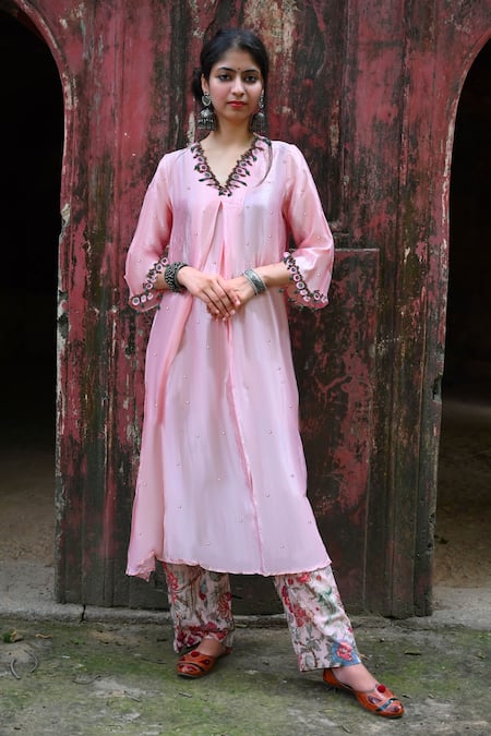 Mirkashi Assam Silk Embroidered Kurta & Pant Set 