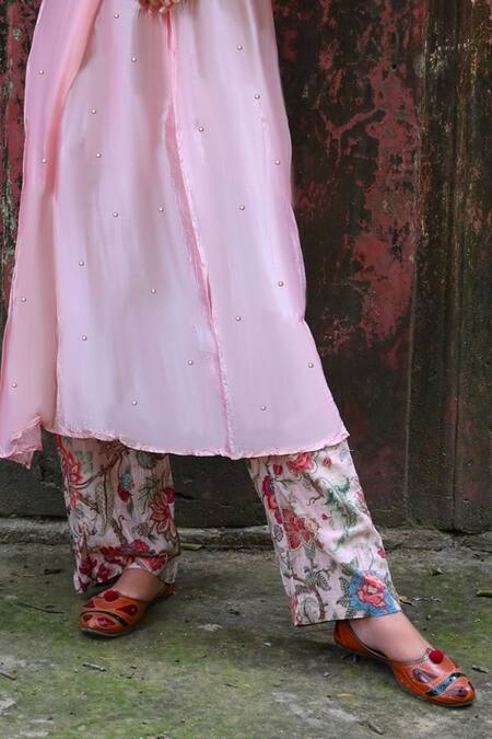 Buy Mirkashi Pink Silk, Cotton Embroidery V-neck Assam Kurta And Pant Set Online at Aza Fashions Buy_Mirkashi_Pink Silk, Cotton Embroidery V-neck Assam Kurta And Pant Set_Online_at_Aza_Fashions