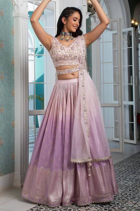 Jiya By Veer Design Studio_Pink Organza Tassels, Embroidery V-neck Ombre Woven Lehenga Set _Online_at_Aza_Fashions