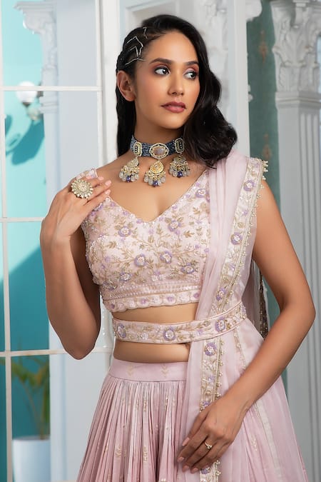 Jiya By Veer Design Studio_Pink Organza Tassels, Embroidery V-neck Ombre Woven Lehenga Set _at_Aza_Fashions