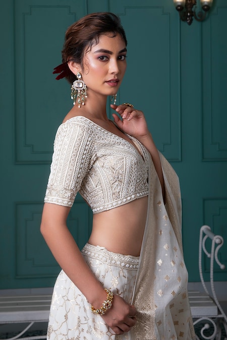 Pin on Ethnic Wear & Lehengas