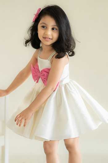 Buy Ruchika Lath Label Off White Taffeta, Linen Bows Big Applique Dress Buy_Ruchika Lath Label_Off White Taffeta, Linen Bows Big Applique Dress