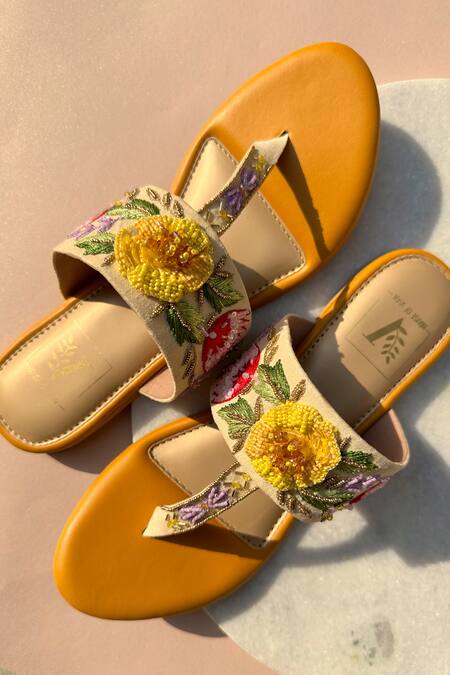 Buy_House Of Vian_Multi Color Aviva Embellished Kolhapuri Flats _Online_at_Aza_Fashions