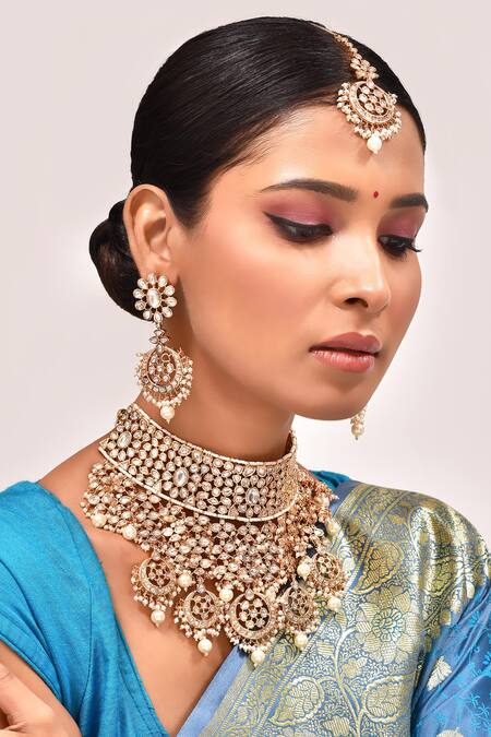 Buy_Zevar By Geeta_Gold Plated Pearls, Stones Crecent Moon And Floral Cut Work Jewellery Set 