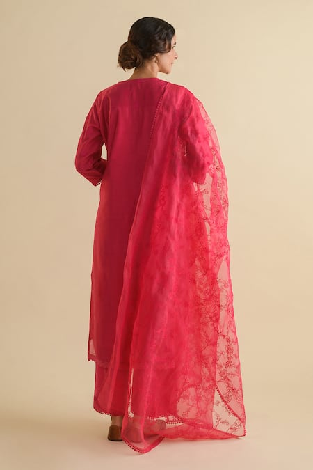 Kameez Flower Embroidered Kurta Set 