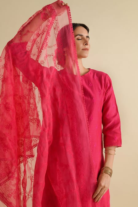 Kameez_Magenta Chanderi, Cotton, Organza Embroidery, Lace Keyhole Flower Kurta Set _at_Aza_Fashions