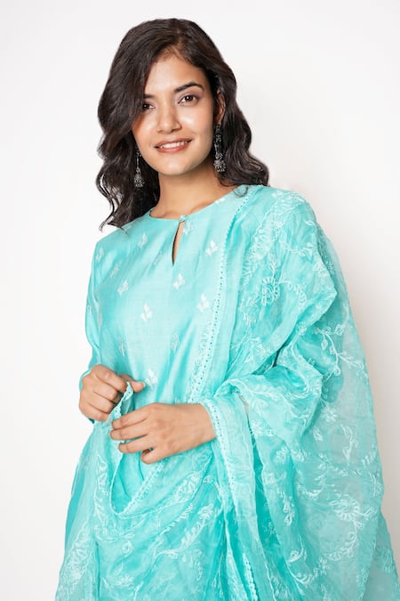Shop Kameez Blue Chanderi, Cotton, Organza Embroidery, Lace Keyhole Neck Thread Kurta Set Online at Aza Fashions Shop_Kameez_Blue Chanderi, Cotton, Organza Embroidery, Lace Keyhole Neck Thread Kurta Set _Online_at_Aza_Fashions