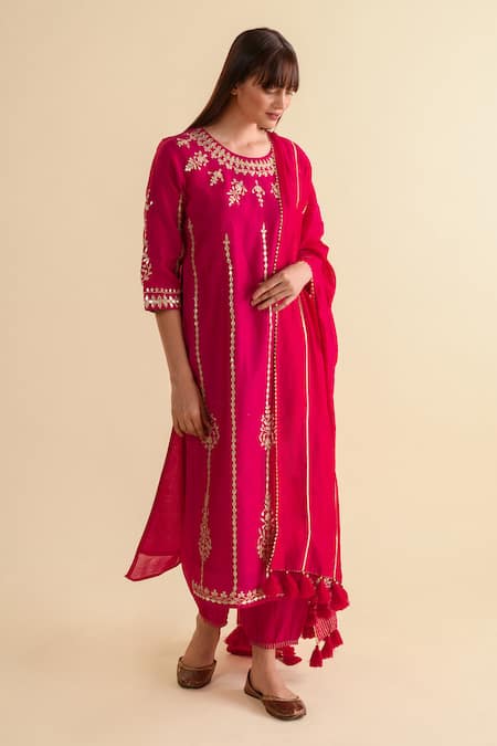 Shop Kameez Magenta Chanderi, Cotton Embroidery, Gota Patti Round Neck Kurta Salwar Set Online at Aza Fashions Shop_Kameez_Magenta Chanderi, Cotton Embroidery, Gota Patti Round Neck Kurta Salwar Set _Online_at_Aza_Fashions