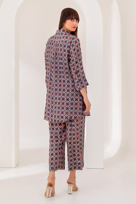 Shop Kameez Multi Color Silk Collared Printed Kurta And Pant Set at Aza Fashions Shop_Kameez_Multi Color Silk Collared Printed Kurta And Pant Set _at_Aza_Fashions